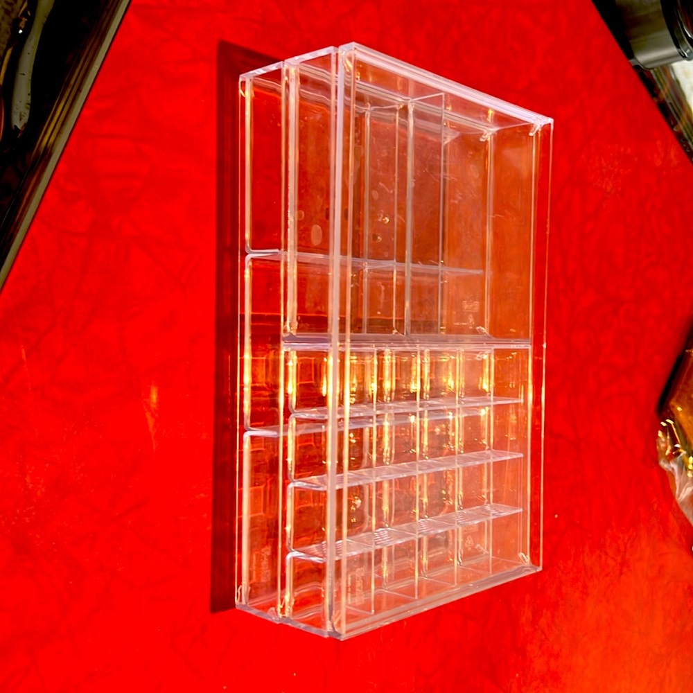 Multi tiered acrylic jewel box
